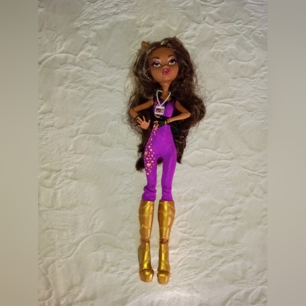 Monster high doll clawdeen wolf
